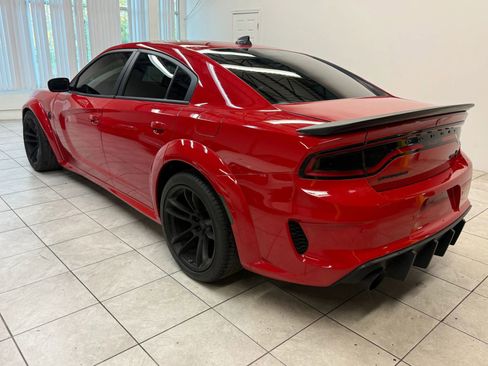 Used 2021 Dodge Charger SRT Hellcat w/ Carbon/Suede Interior Package RWD image 7