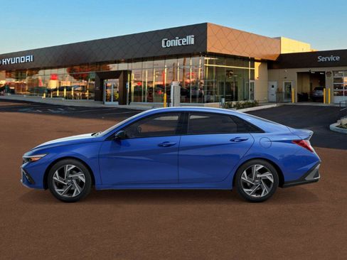 New 2026 Hyundai Elantra SEL Sport Premium image 3