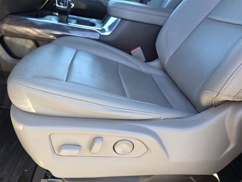 Used 2023 Chevrolet Silverado 1500 LTZ image 15