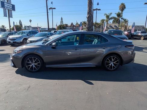 Used 2023 Toyota Camry SE image 15