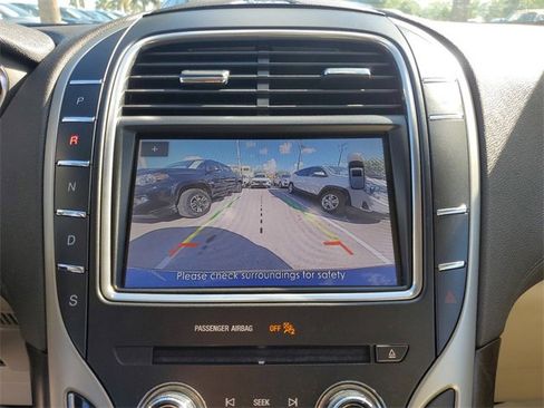 Certified 2020 Lincoln Nautilus Reserve image 24