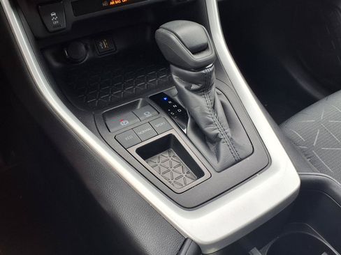 Certified 2025 Toyota RAV4 XLE FWD image 13