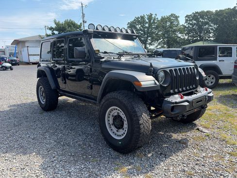 Used 2021 Jeep Wrangler Unlimited Rubicon AWD/4WD image 2