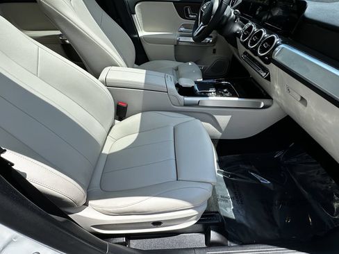 Used 2021 Mercedes-Benz GLB 250 image 15