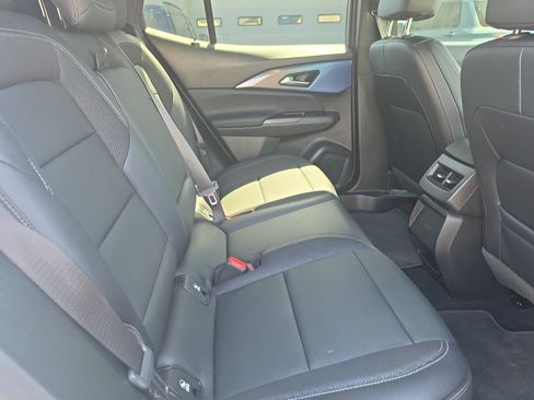 Used 2026 Chevrolet Equinox EV LT AWD/4WD image 16