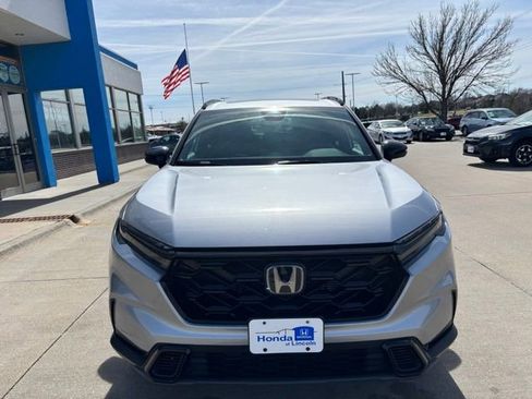 Used 2023 Honda CR-V Sport image 2