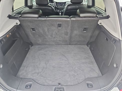 Used 2020 Chevrolet Trax LT w/ Redline Edition image 33