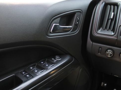 Used 2015 GMC Canyon SLE w/ All-Terrain Package AWD/4WD image 14