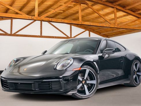 Used 2024 Porsche 911 Carrera image 1