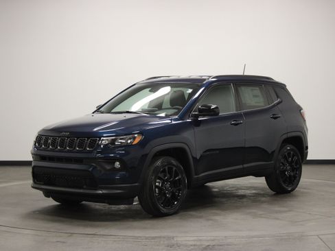 New 2026 Jeep Compass Latitude AWD/4WD image 4