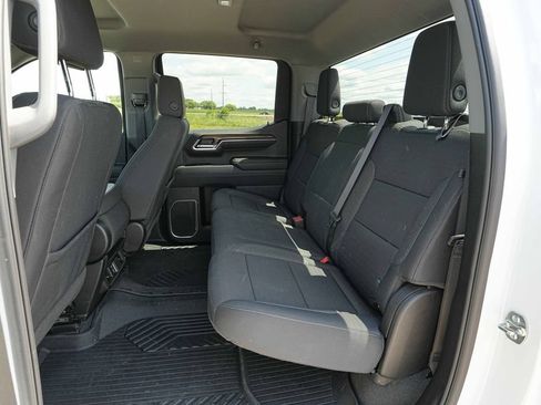 Used 2025 Chevrolet Silverado 1500 LT AWD/4WD image 19