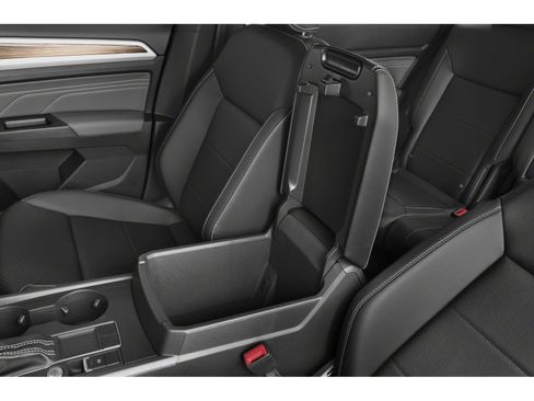 Certified 2023 Volkswagen Atlas Cross Sport SE image 9