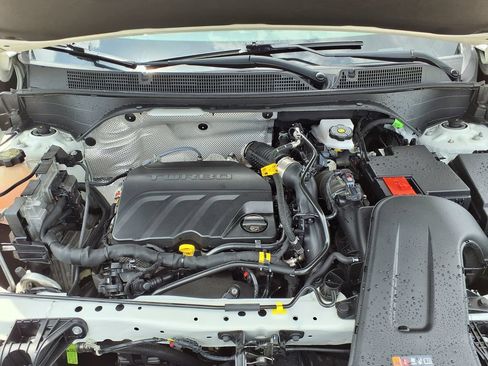 Used 2025 Buick Envista Preferred FWD image 34