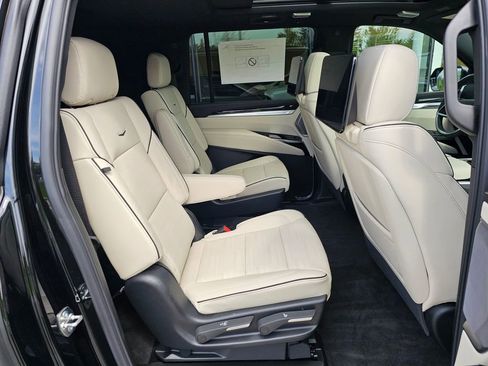 New 2026 Cadillac Escalade ESV Sport AWD/4WD image 12