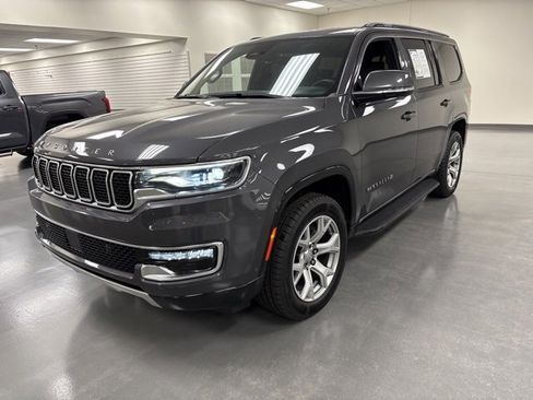 Used 2022 Jeep Wagoneer Series II image 3