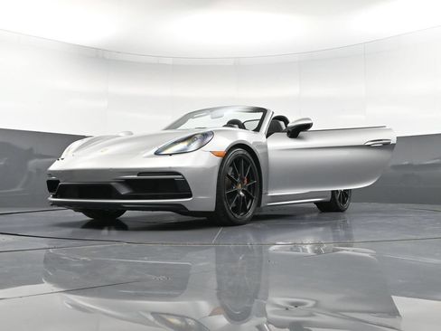 Certified 2021 Porsche 718 Boxster GTS RWD image 36