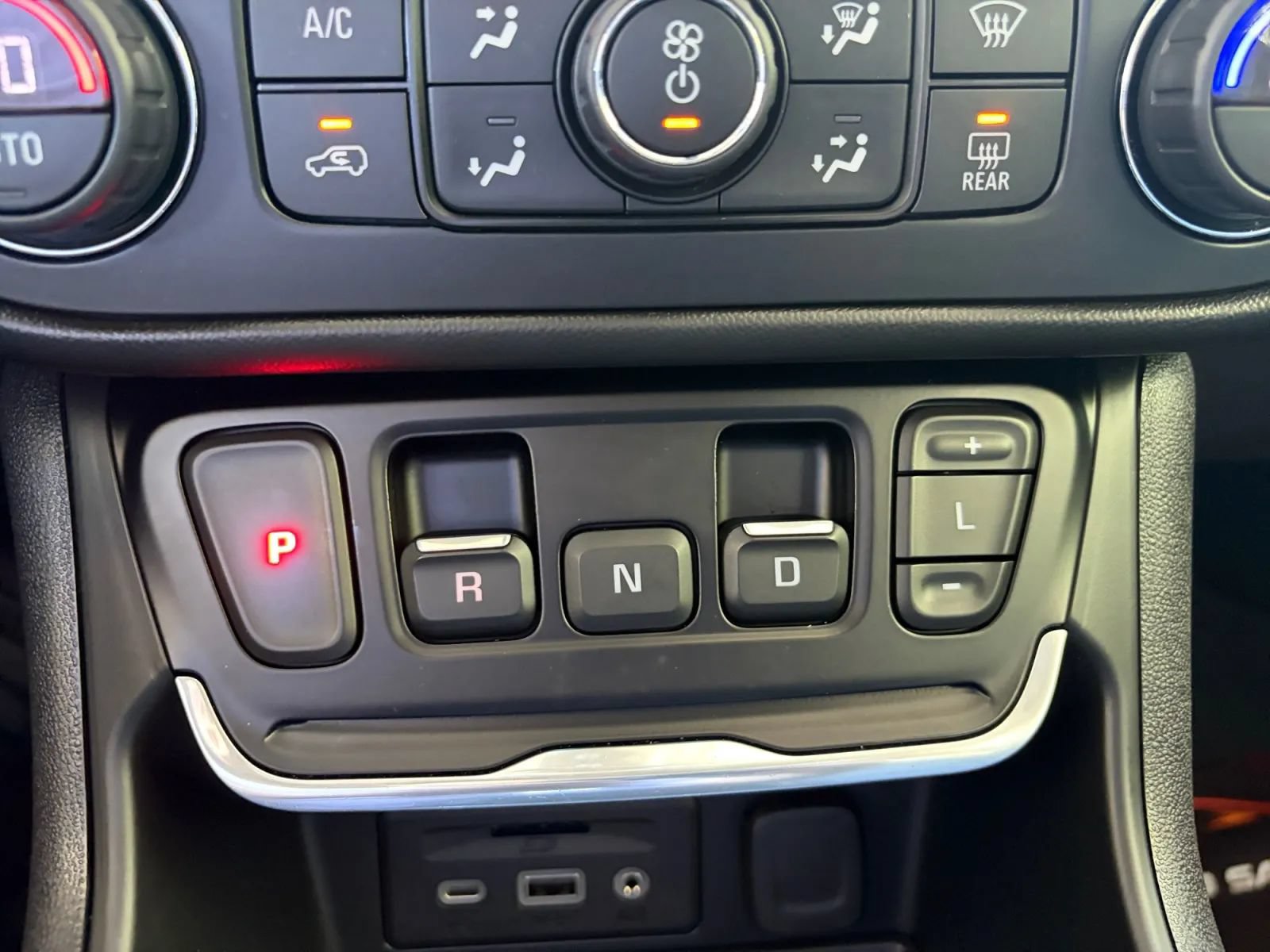 Used 2021 GMC Terrain SLT w/ Elevation Edition AWD/4WD image 27
