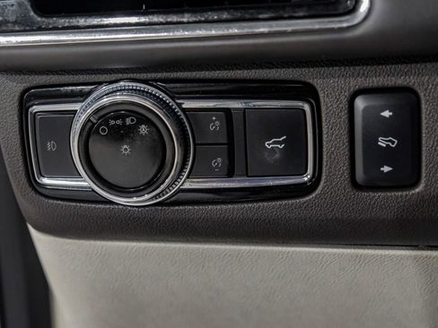 Used 2021 Lincoln Navigator L Black Label w/ Cargo Convenience Package image 29