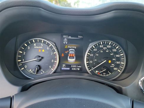 Used 2023 INFINITI Q50 Sensory image 19