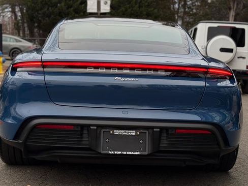Used 2023 Porsche Taycan image 4