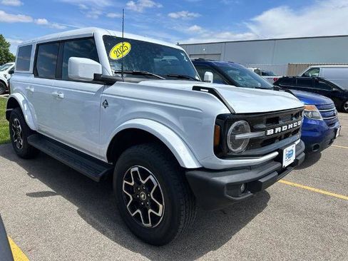 Certified 2025 Ford Bronco Outer Banks AWD/4WD image 9
