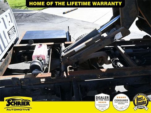 Used 2017 Ford F550 4x4 Regular Cab Super Duty w/ Power Equipment Group image 79