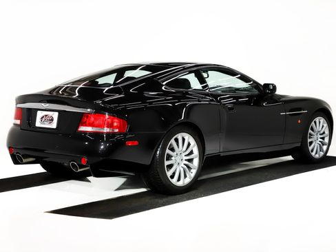 Used 2003 Aston Martin Vanquish image 26