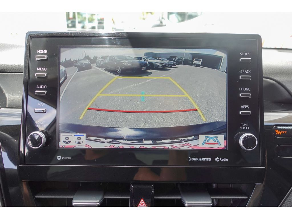 Used 2021 Toyota Camry XLE FWD image 19