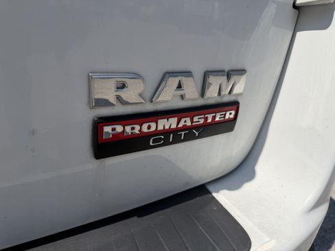 Used 2022 RAM ProMaster City Tradesman FWD image 7