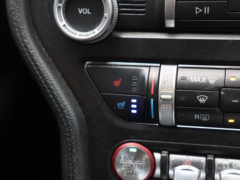 Used 2020 Ford Mustang Premium image 38