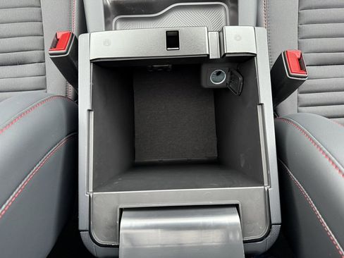 New 2026 Ford Explorer ST-Line w/ ST-Line Street Pack image 30