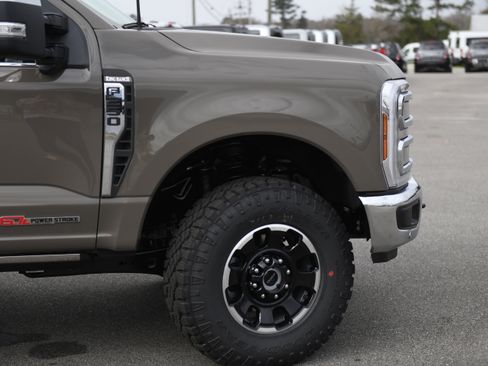 New 2026 Ford F250 King Ranch w/ Tremor Off-Road Package image 3