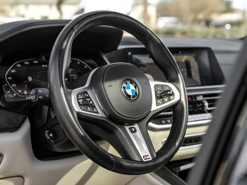 Used 2022 BMW X5 M50i w/ Executive Package image 13