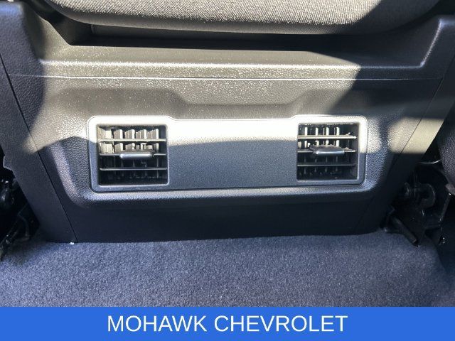 Certified 2022 Chevrolet Silverado 2500 Custom w/ Custom Value Package AWD/4WD image 25