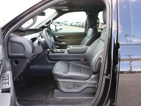 New 2027 Ford Expedition Max Platinum w/ Stealth Appearance Package AWD/4WD image 7