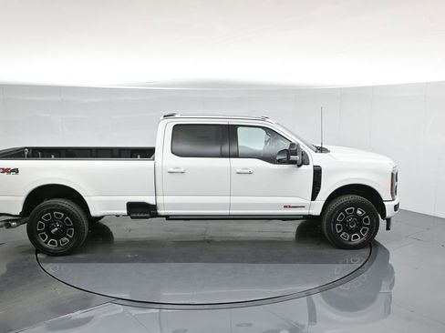 New 2026 Ford F350 Platinum w/ FX4 Off-Road Package image 42