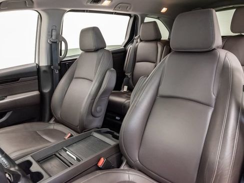 Used 2024 Honda Odyssey Touring image 11