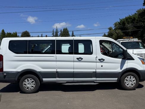Used 2017 Ford Transit 350 XLT RWD image 8