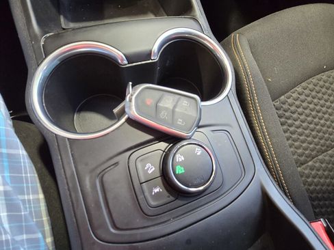 Used 2021 GMC Terrain SLE AWD/4WD image 19