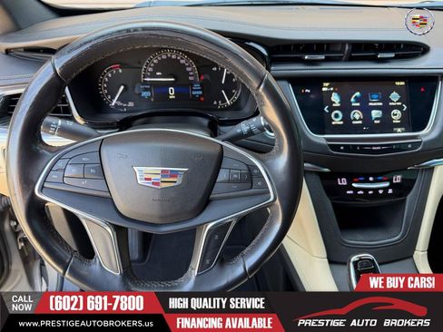Used 2018 Cadillac XT5 FWD image 35