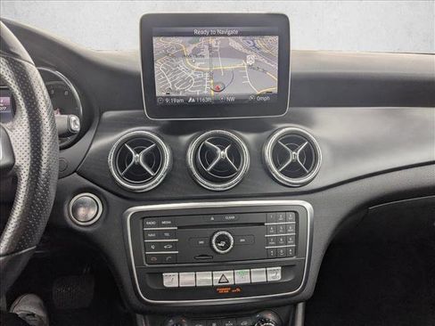 Used 2019 Mercedes-Benz CLA 250 image 15