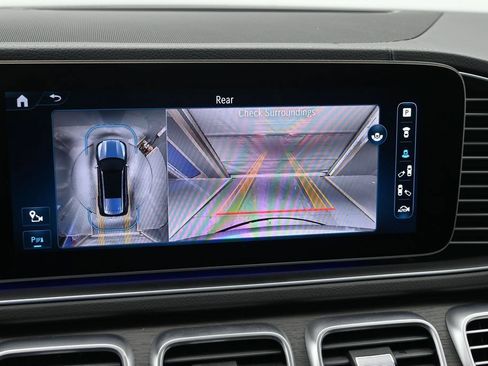 Used 2024 Mercedes-Benz GLS 450 4MATIC image 16