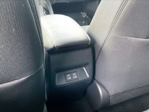 Used 2024 Toyota Corolla SE w/ SE Package FWD image 5