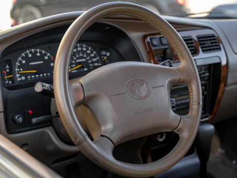 Used 1998 Toyota 4Runner Limited image 15