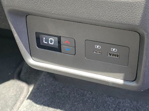 Used 2023 Nissan Rogue SL w/ SL Premium Package AWD/4WD image 17