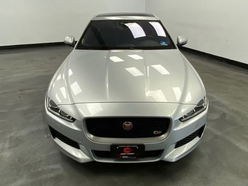 Used 2018 Jaguar XE S image 9