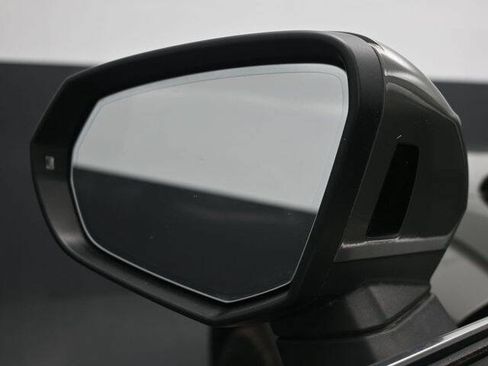 Used 2021 Audi Q3 2.0T Premium w/ Convenience Package image 4