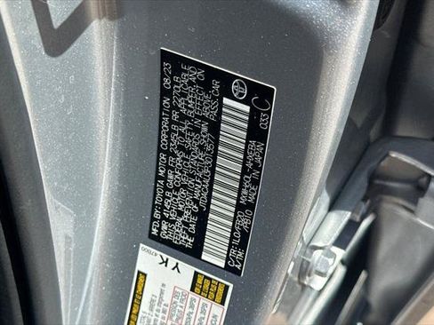 Certified 2023 Toyota Prius LE FWD image 14