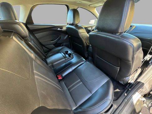 Used 2012 Ford Focus SEL FWD image 38