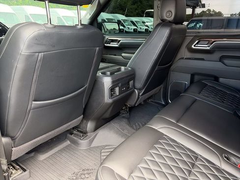 Used 2025 Chevrolet Silverado 1500 RST AWD/4WD image 32